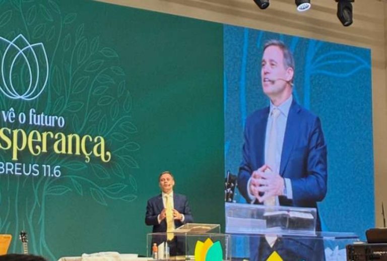 Igreja pede orações pelo seu pastor, o ministro André Mendonça